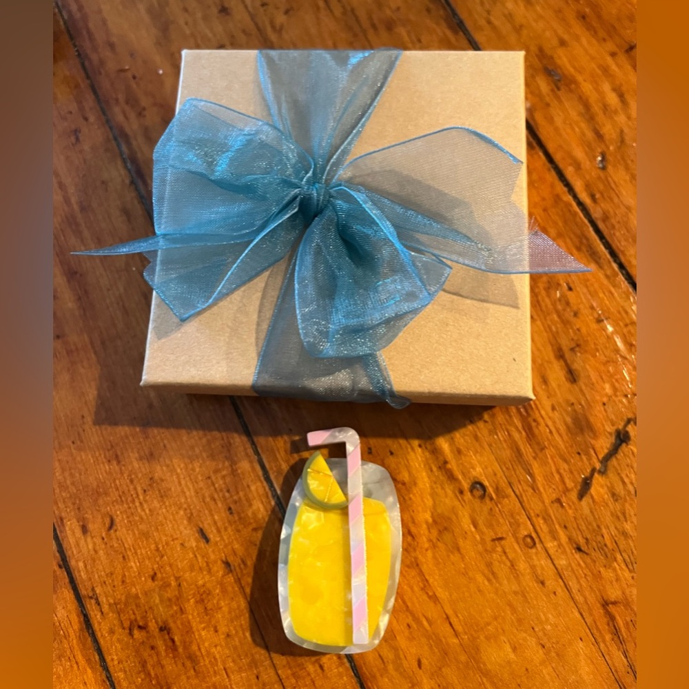 Cocktail Hair Clip with Lemon